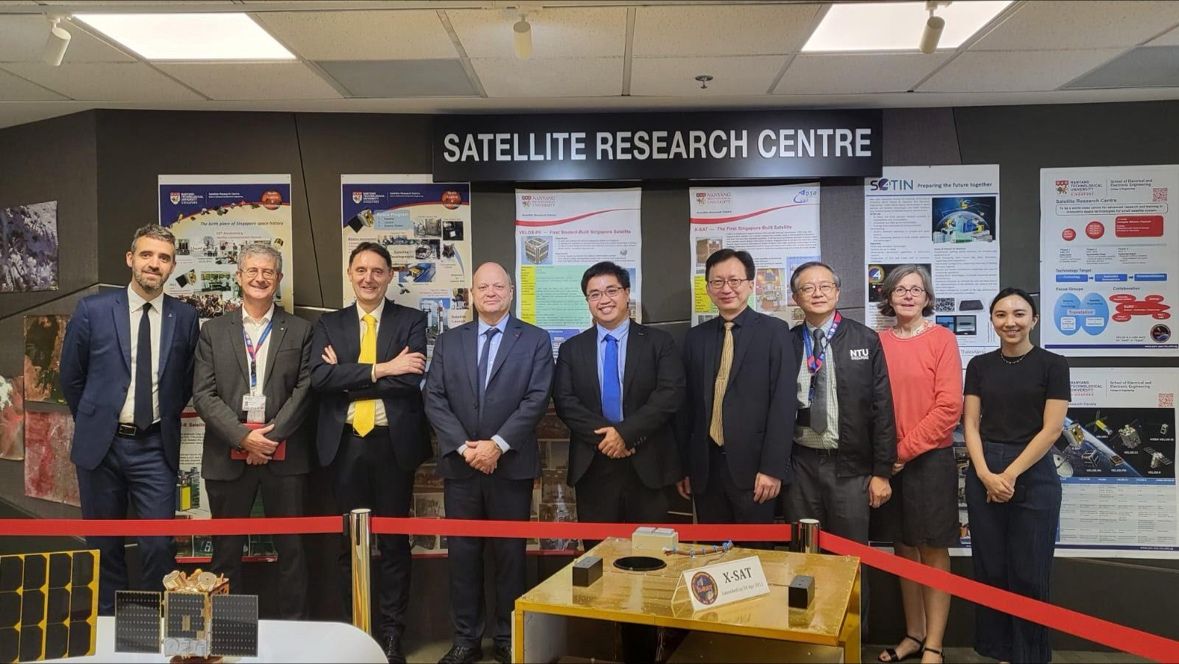 OSTIn and CNES visited NTU SaRC